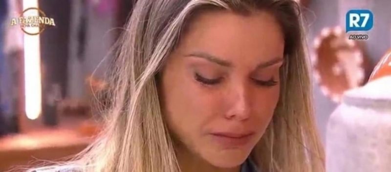 A Fazenda 9: Flávia perde a paciência com Marcos “Você é doente!”